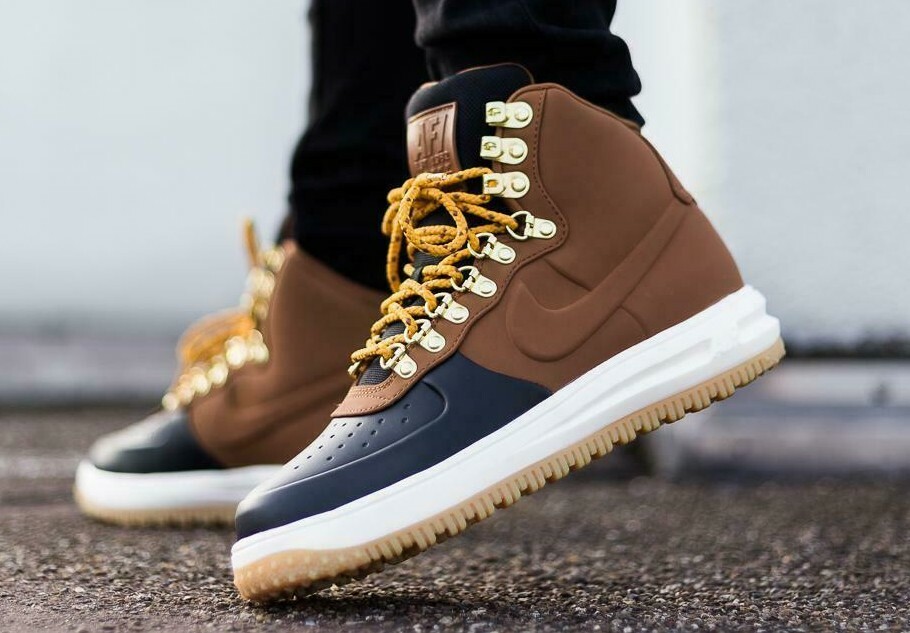 mens nike duckboot